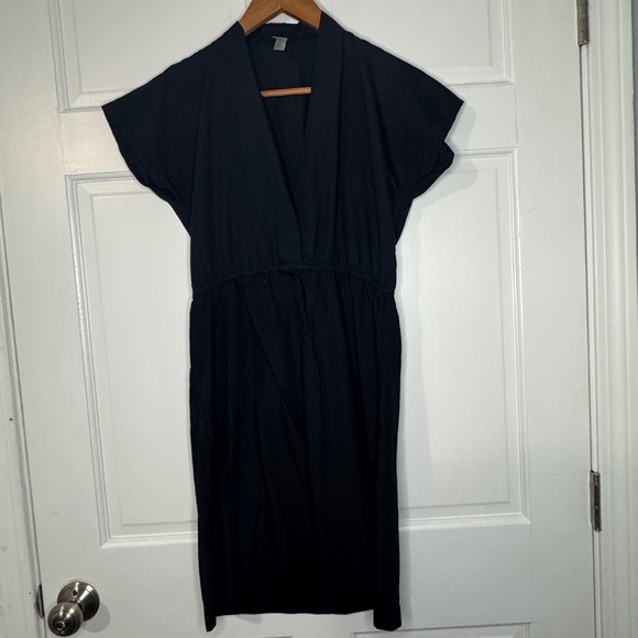 American Apparel Low Cut V-Neck Black Dress - size M medium - Picture 1 of 4